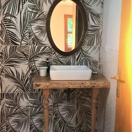 Homestay Smyrna Uzuncarsi