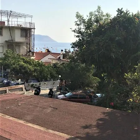 Homestay Smyrna Uzuncarsi Kas